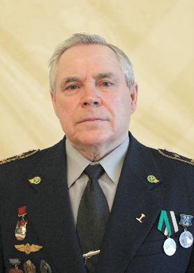 Геннадий Михайлович ХАРЛАМОВ.