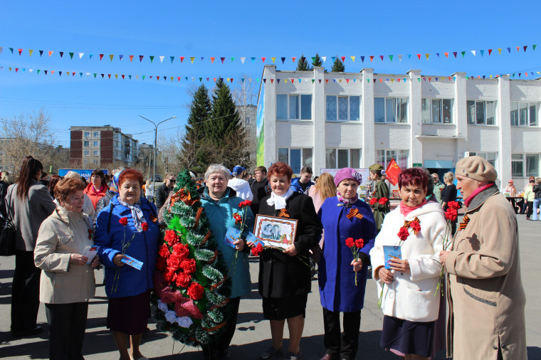 В день празднования Великой Победы в сельсоветах Ачинского района состоялись памятные митинги с возложением цветов.